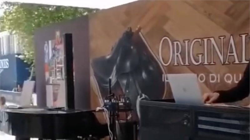 DJ AND SAX IN TUSCANY