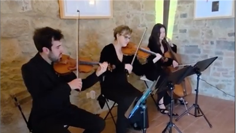 LIVE STRING TRIO IN TUSCANY